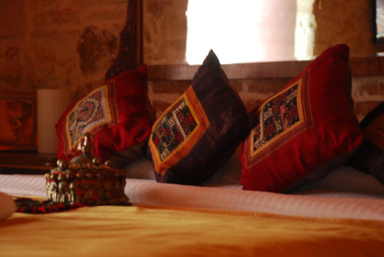 Foca Antik Otel Ngoại thất bức ảnh
