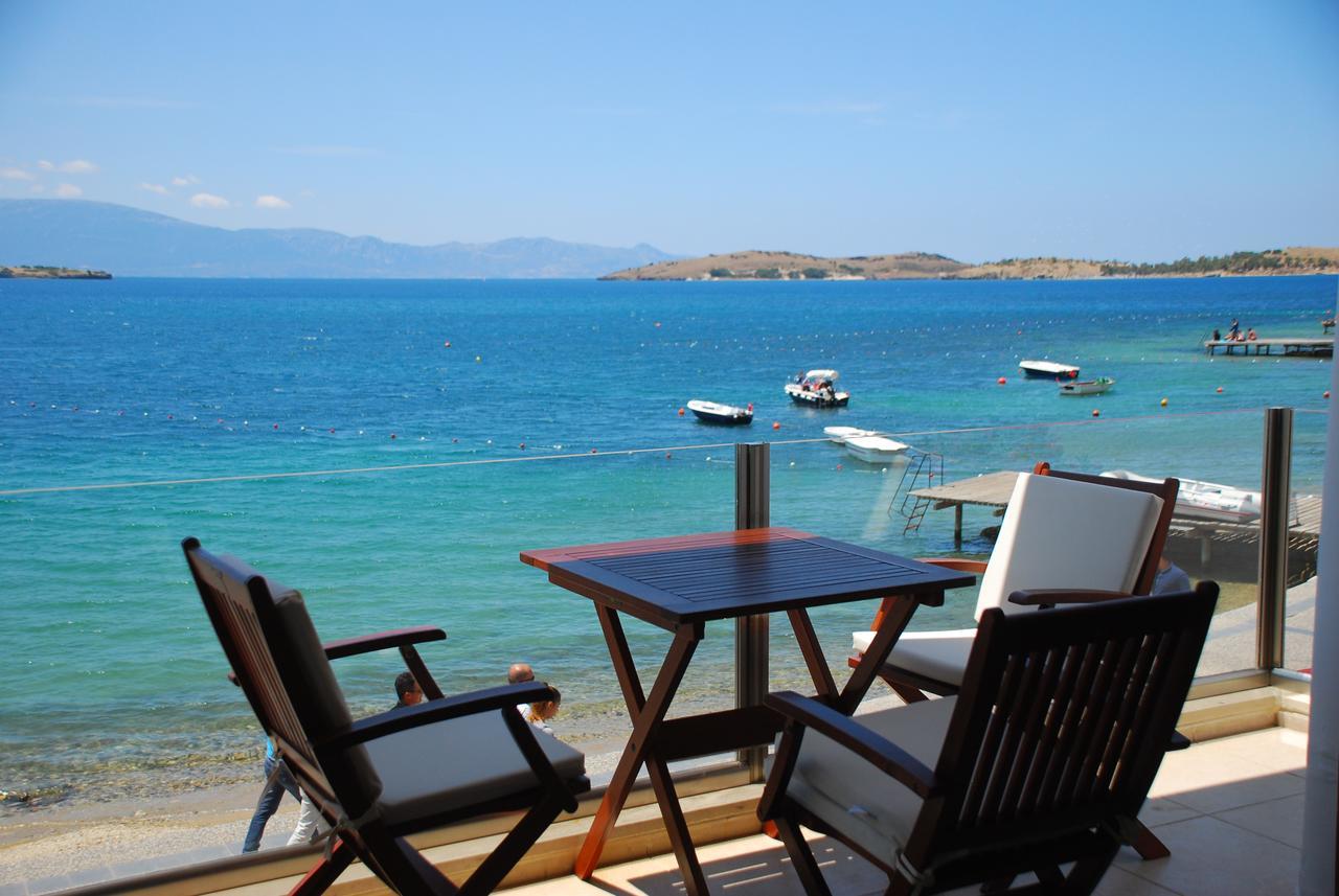 Foca Antik Otel Ngoại thất bức ảnh
