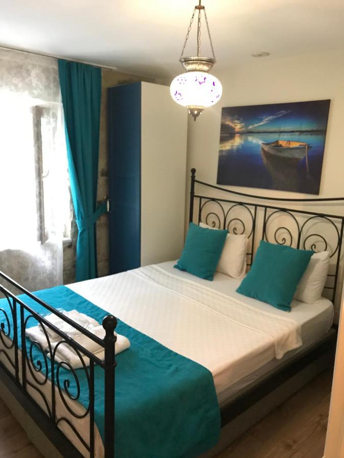 Foca Antik Otel Ngoại thất bức ảnh