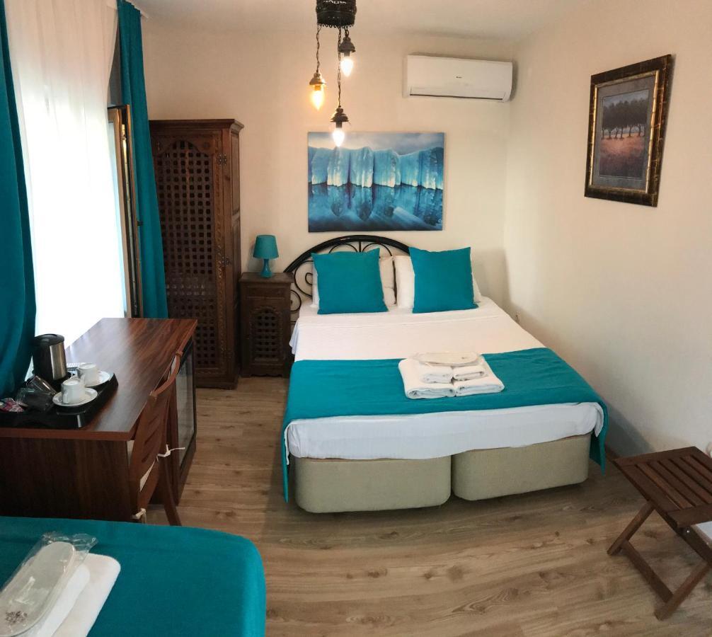 Foca Antik Otel Ngoại thất bức ảnh