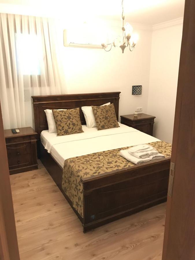 Foca Antik Otel Ngoại thất bức ảnh